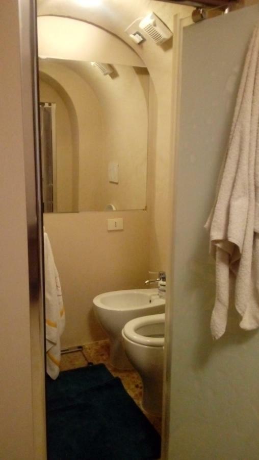 לוקה Liberi Mercanti - Guest House Affittacamere מראה חיצוני תמונה