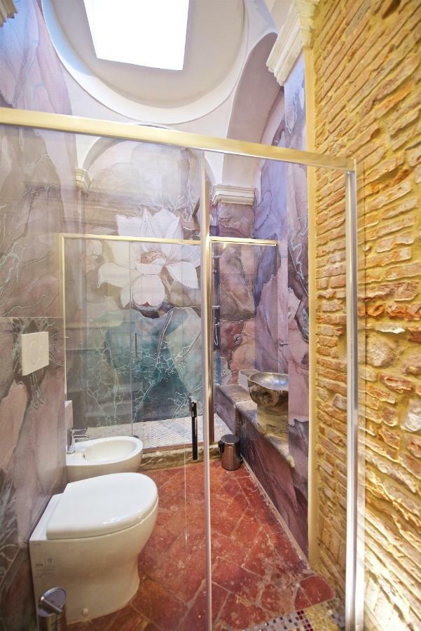 לוקה Liberi Mercanti - Guest House Affittacamere מראה חיצוני תמונה