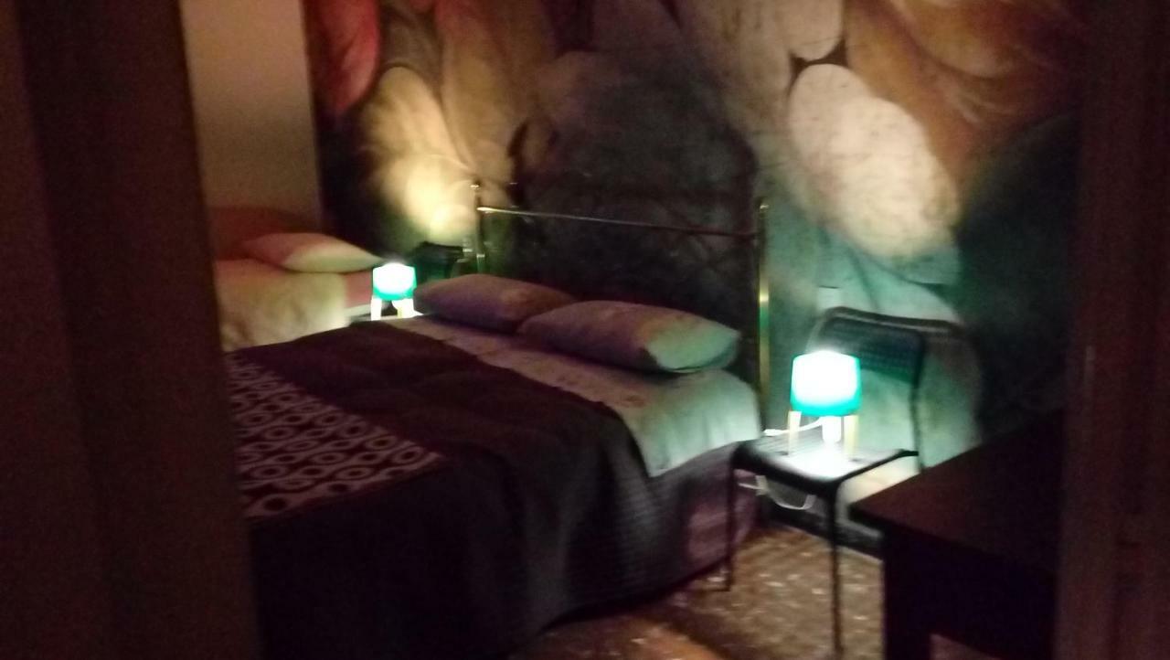 לוקה Liberi Mercanti - Guest House Affittacamere מראה חיצוני תמונה